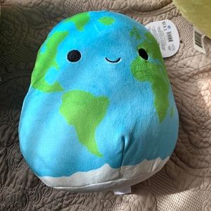Squishmallow Roman the Earth 8”